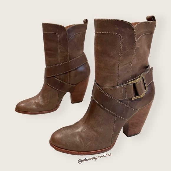 $369 Frye Andrea Mid Tan Brown Vintage Leather Harness Belted Western Ankle Boot - Picture 9 of 10